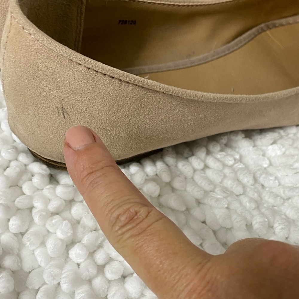 Gap Neutral Flats with Rhinestones, 8 - Picture 3 of 9